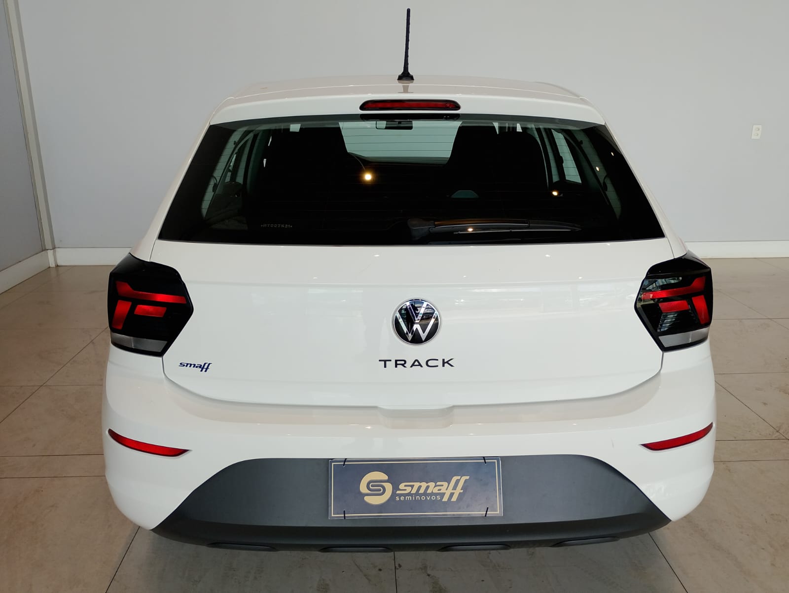 VW - Volkswagen-Polo-Polo Track 1.0 Flex 12V 5p