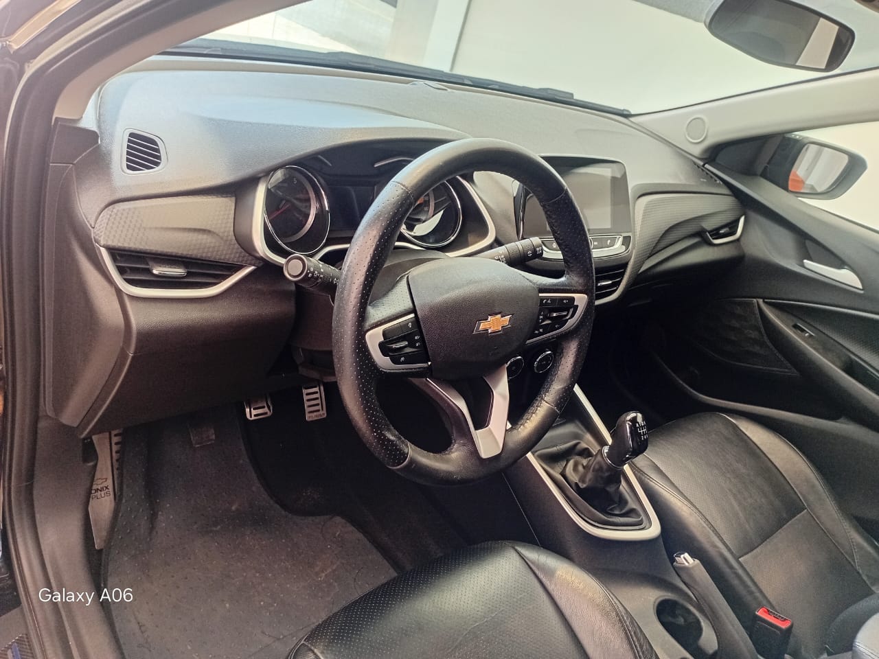 GM - Chevrolet-ONIX-ONIX 1.0 LT FLEX MANUAL