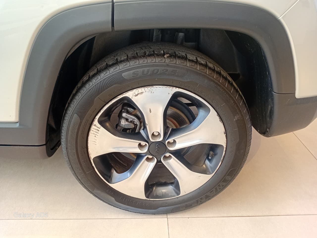 Jeep-COMPASS-COMPASS LONGITUDE 2.0 4x2 Flex 16V Aut.