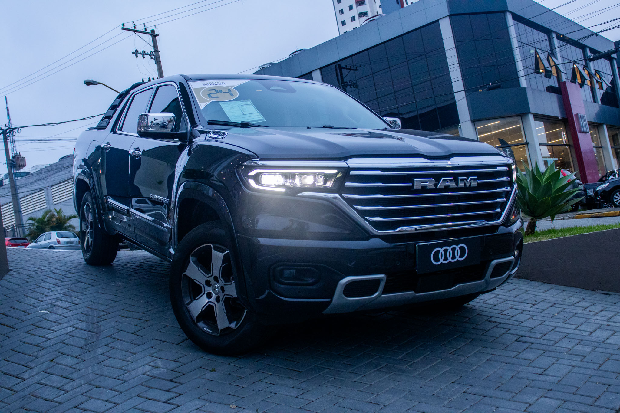 RAMPAGE LARAMIE 2.0 TB CD 4X4 Die. Aut.