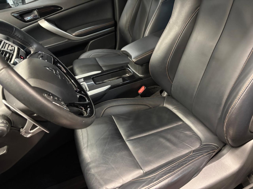 Mitsubishi-ECLIPSE CROSS-1.5 MIVEC TURBO GASOLINA HPE CVT