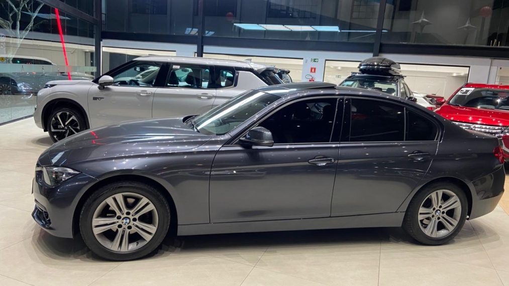 BMW-320i-2.0 SPORT GP 16V TURBO ACTIVE FLEX 4P AUTOMÁTICO
