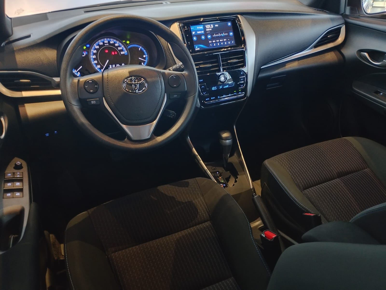 Toyota-YARIS-YARIS XLS 1.5 16V FLEX  MULTIDRIVE