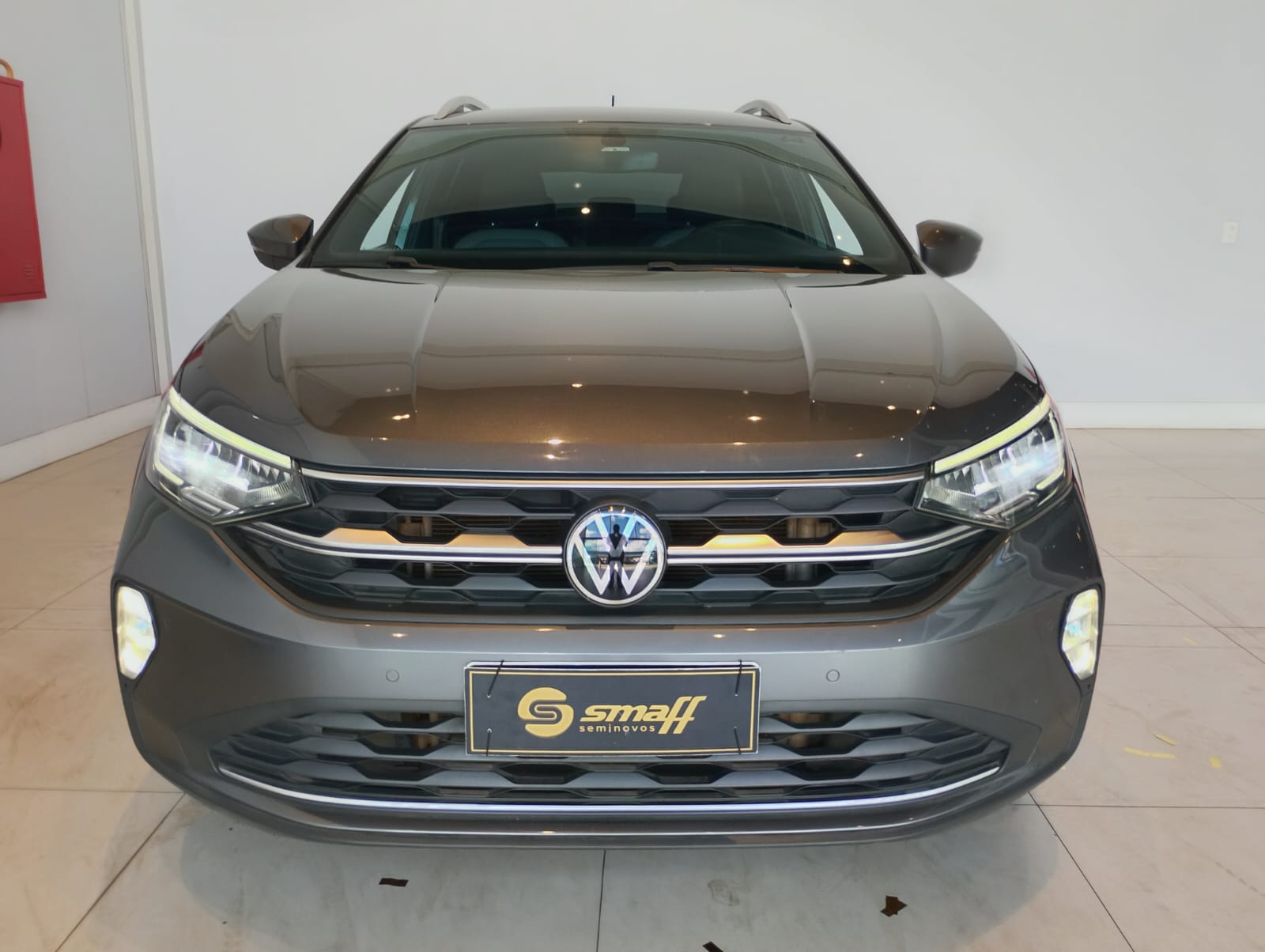 VW - Volkswagen-Nivus-Nivus Highline 1.0 200 TSI Flex Aut.