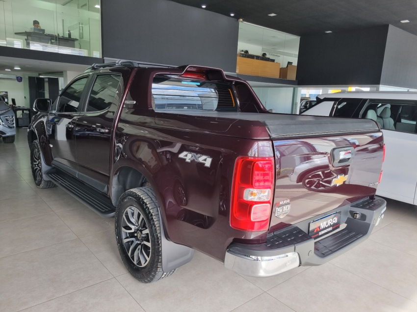 GM - Chevrolet-S10-2.8 HIGH COUNTRY 4X4 CD 16V TURBO DIESEL 4P AUTOMÁTICO