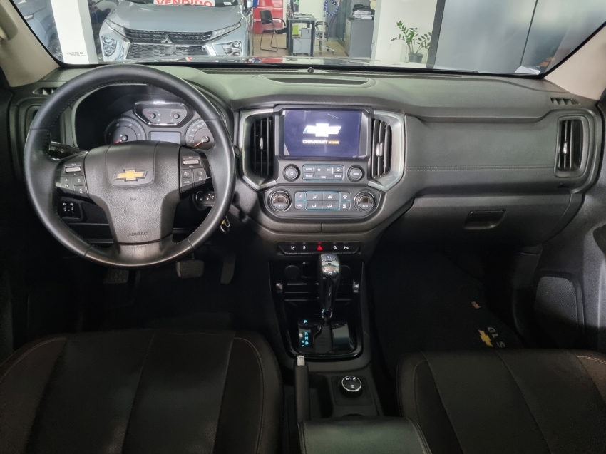 GM - Chevrolet-S10-2.8 HIGH COUNTRY 4X4 CD 16V TURBO DIESEL 4P AUTOMÁTICO