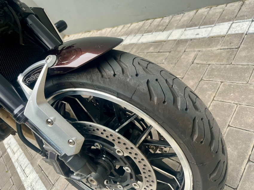 KAWASAKI-Z 900-RS