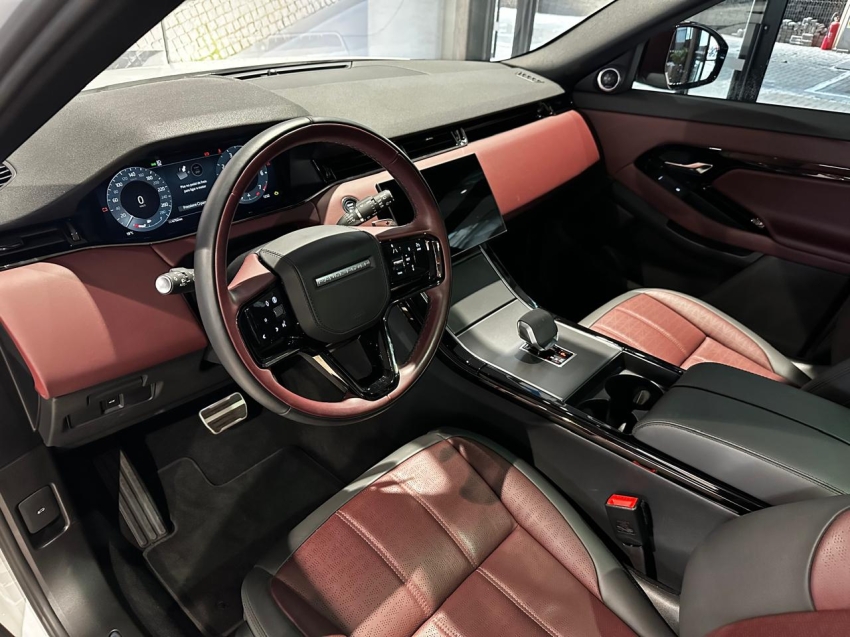 Land Rover-RANGE ROVER EVOQUE-2.0 P250 FLEX R-DYNAMIC HSE AWD AUTOMÁTICO