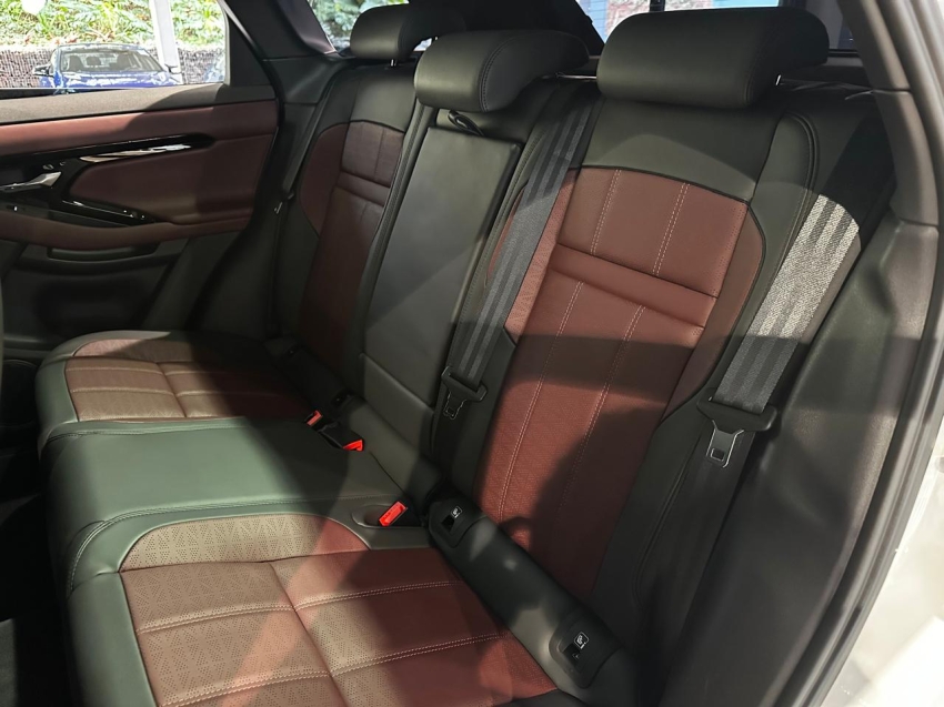 Land Rover-RANGE ROVER EVOQUE-2.0 P250 FLEX R-DYNAMIC HSE AWD AUTOMÁTICO
