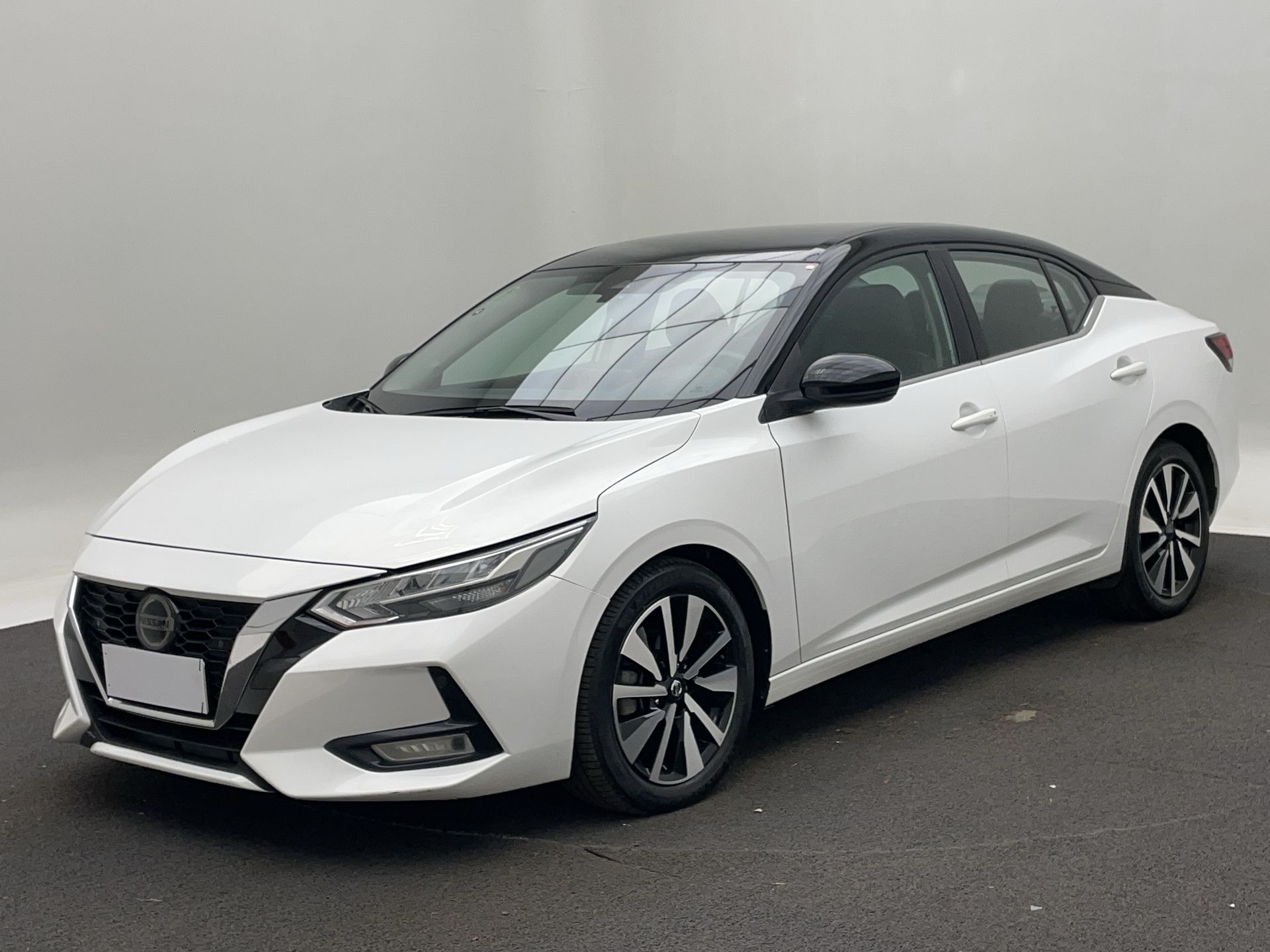 Sentra Advance 2.0 16V Aut.