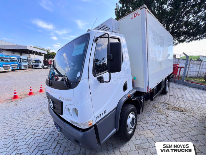 MERCEDES-BENZ-Accelo-Accelo 1016 2p (diesel) (E5)