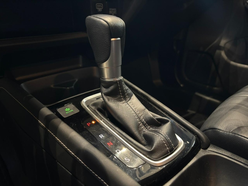 Honda-CITY-1.5 i-VTEC FLEX HATCH TOURING CVT
