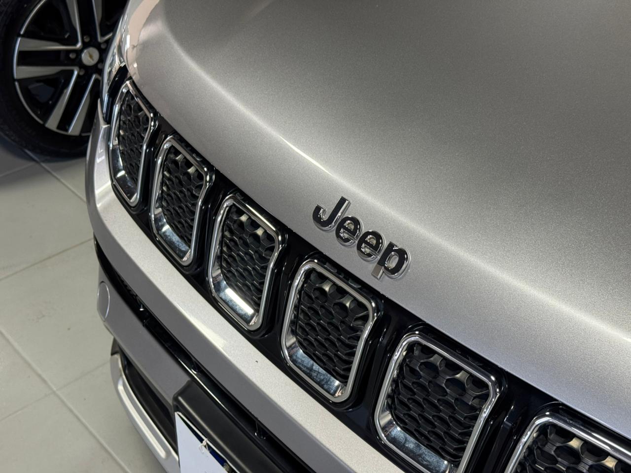 Jeep-COMPASS-COMPASS LONG. T270 1.3 TB 4x2 Flex Aut.