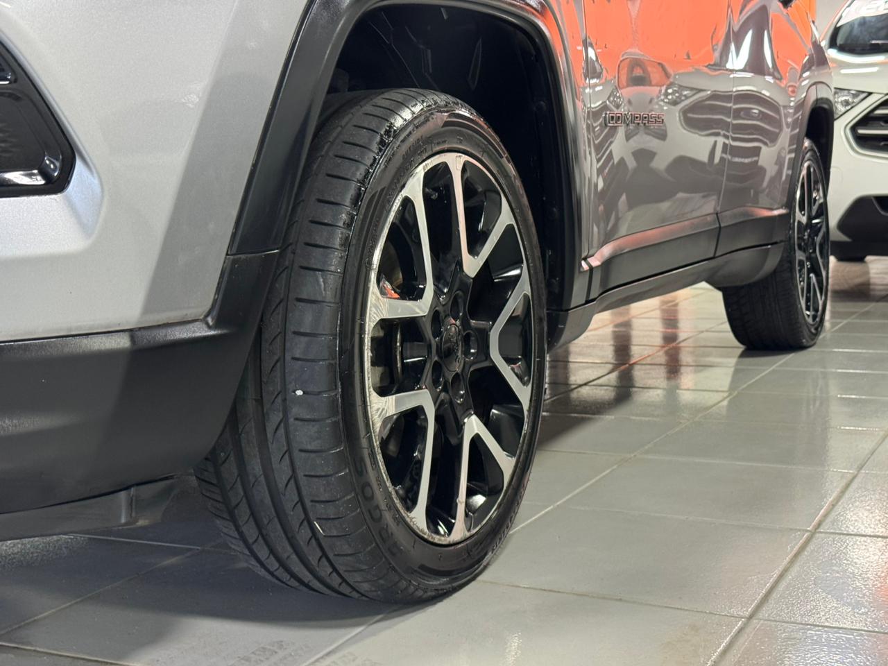 Jeep-COMPASS-COMPASS LONG. T270 1.3 TB 4x2 Flex Aut.
