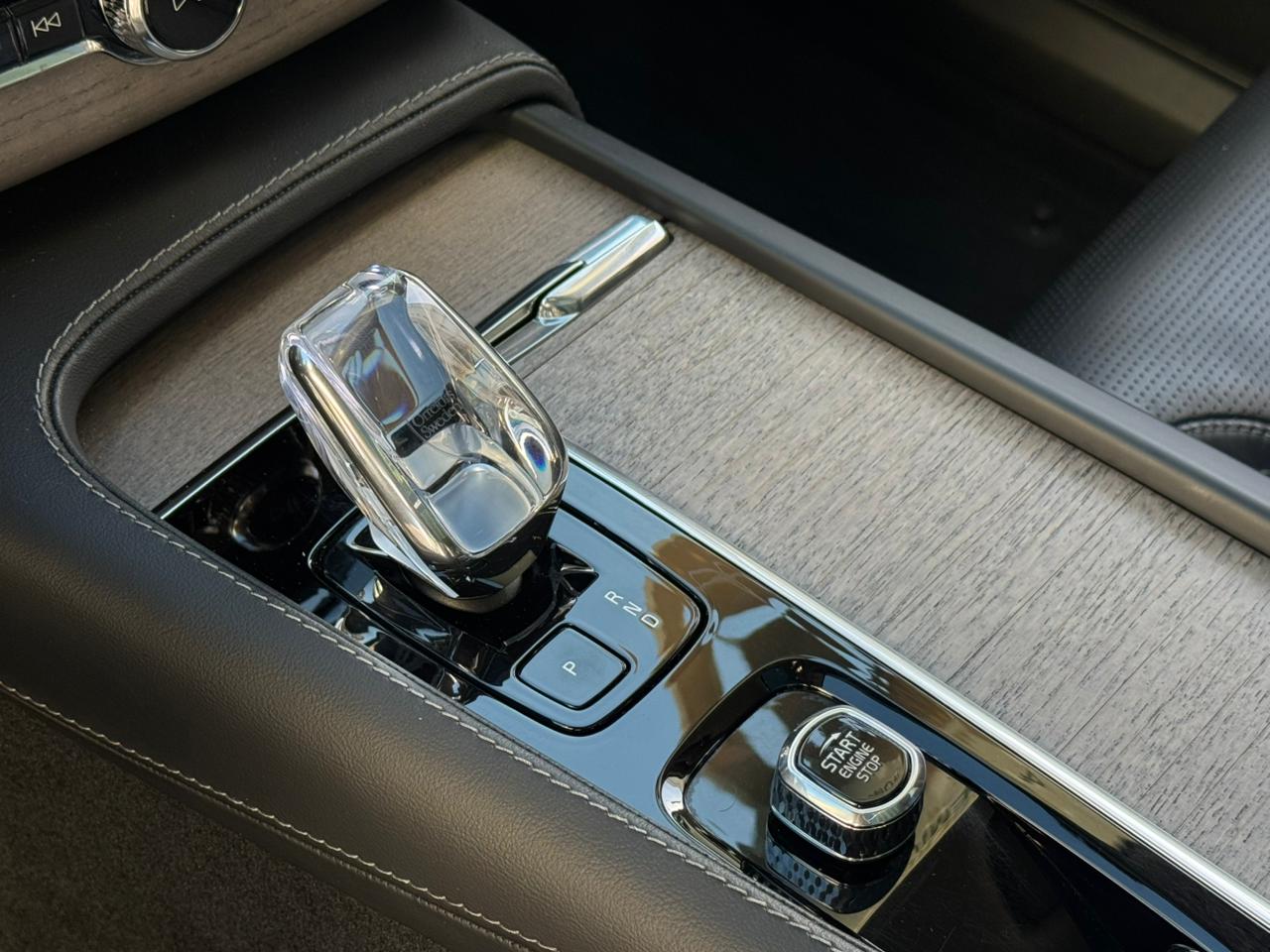 Volvo-XC 90-XC 90 T-8 Ultimate 2.0 AWD (Híbrido)