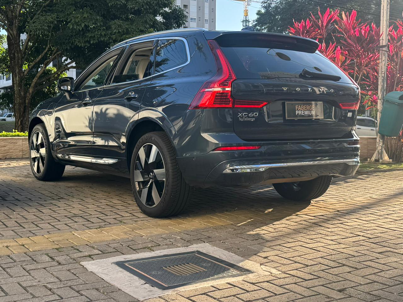 Volvo-XC 60-XC 60 T-8 Ultimate 2.0 AWD (Híbrido)