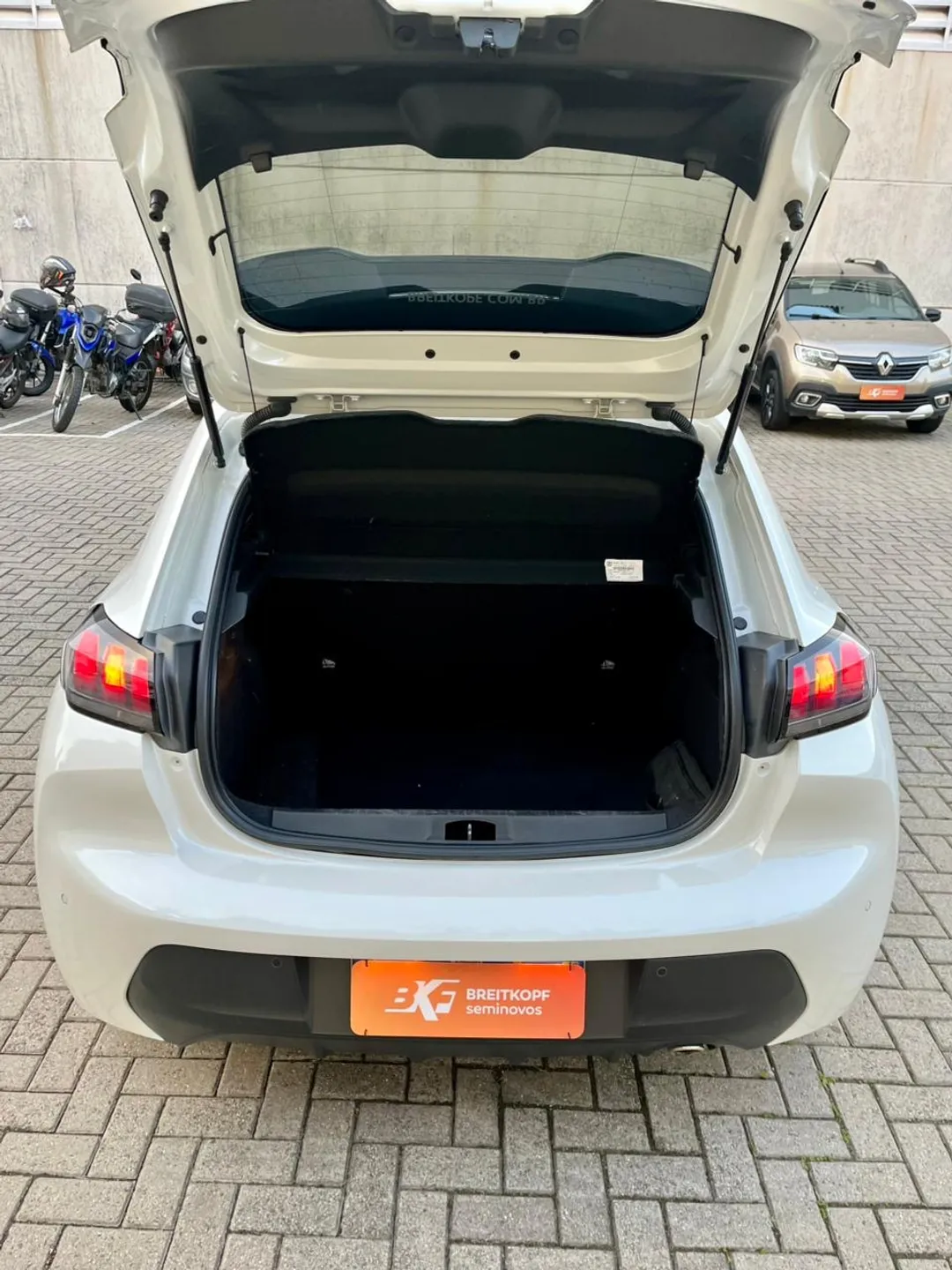 peugeot 208 208 griffe 1.6 flex 16v 5p aut.