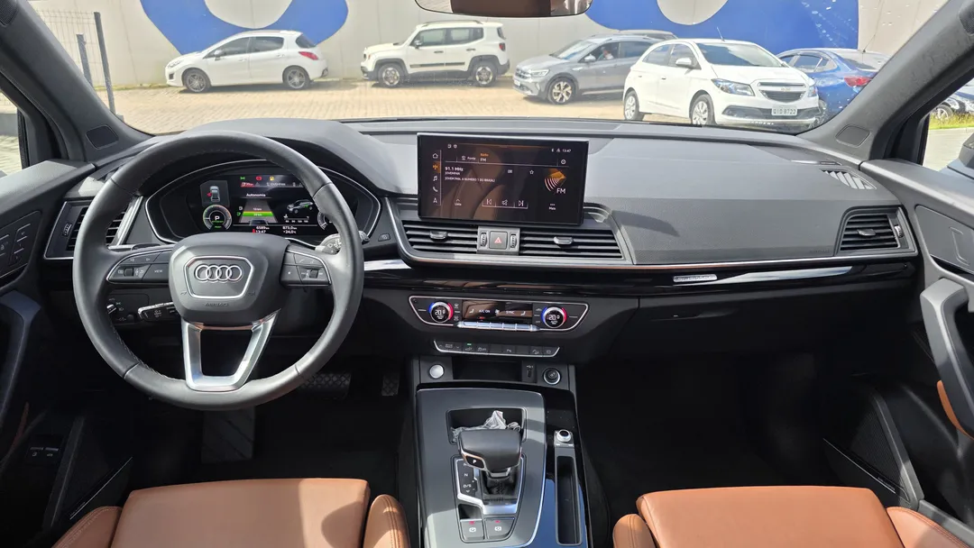 audi q5 q5 perf. black 2.0 tfsie s.tr. qt (hib.)