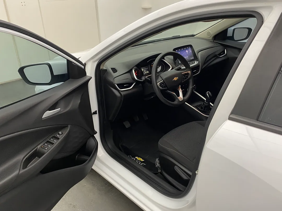 gm - chevrolet onix onix hatch 1.0 12v flex 5p mec.