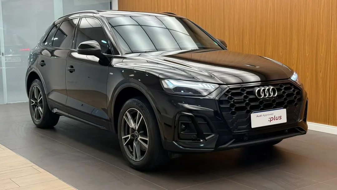 audi q5 q5 perf. black 2.0 tfsie s.tr. qt (hib.)