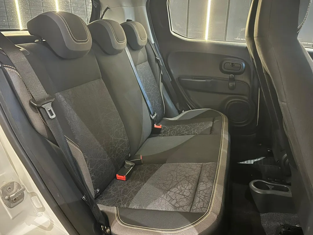 fiat mobi mobi trekking 1.0 flex 5p.