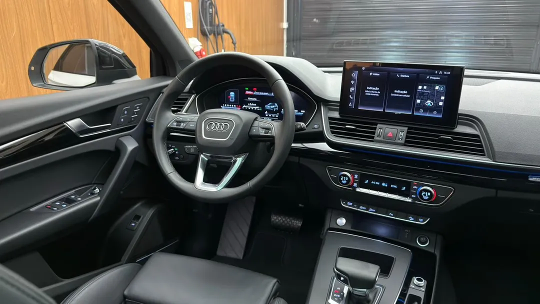 audi q5 q5 s-line black 2.0 tfsi quat. s-tronic