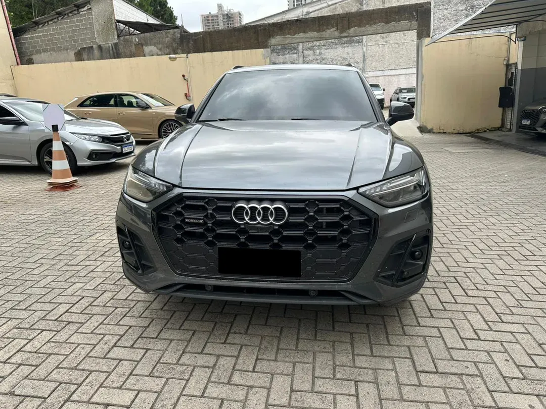 audi q5 q5 perf. black 2.0 tfsie s.tr. qt (hib.)