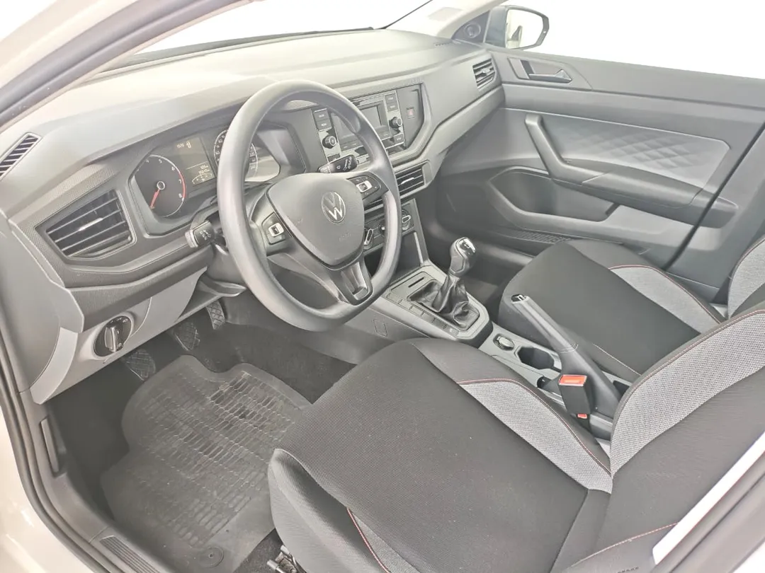 vw - volkswagen polo polo track 1.0 flex 12v 5p