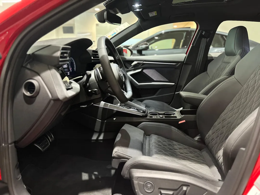 audi a3 a3 sportb. performance black 2.0 s-tron.