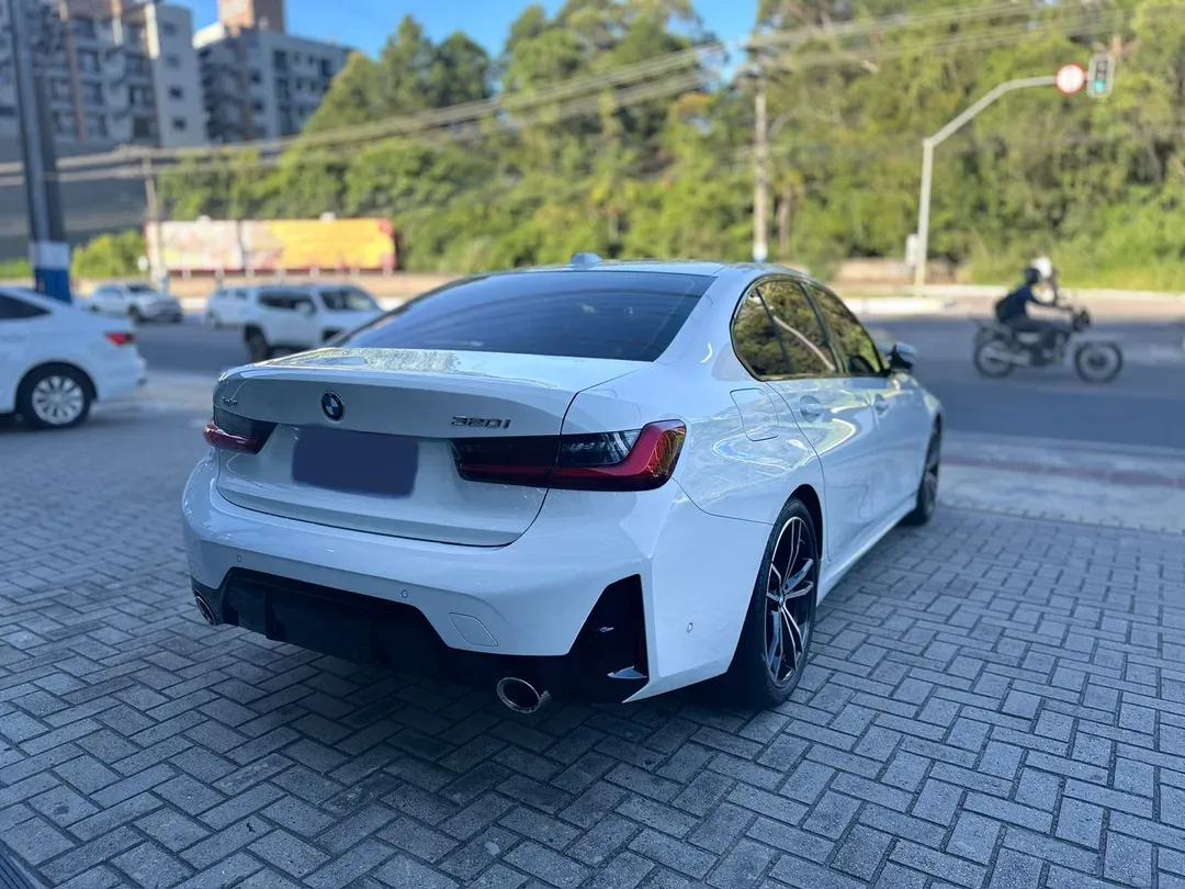 bmw 320ia 320ia 2.0 tb m sport a.flex/m.sport 4p