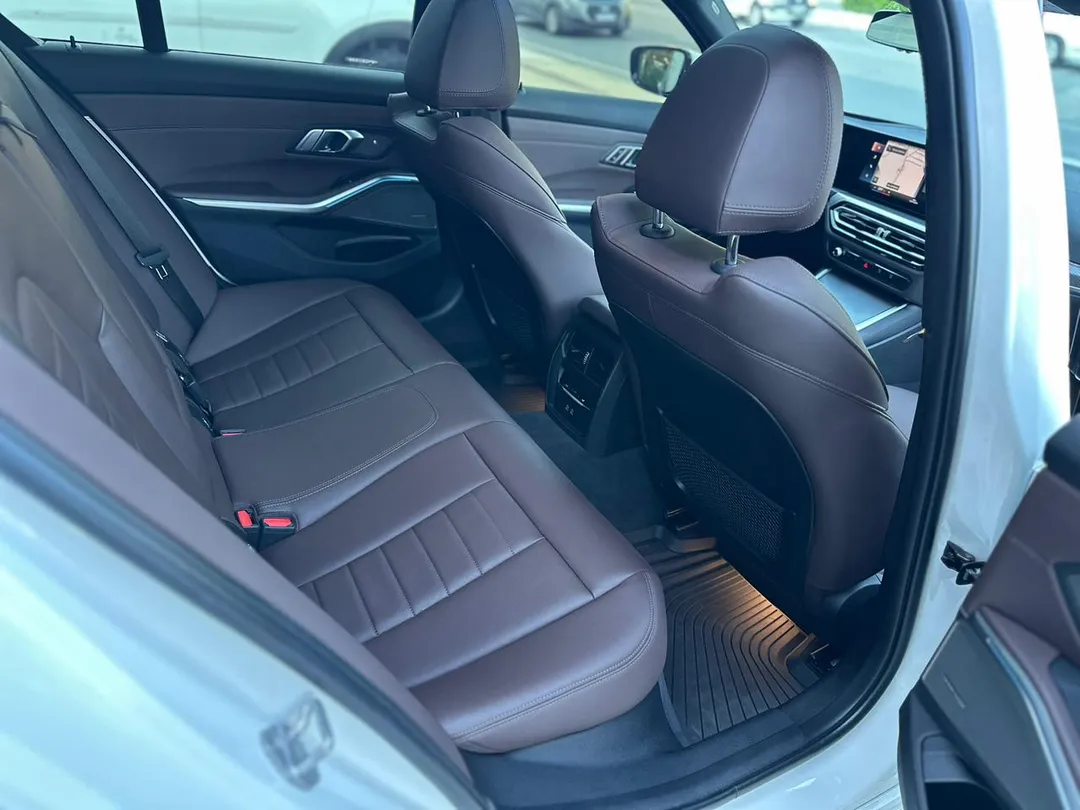 bmw 320ia 320ia 2.0 tb m sport a.flex/m.sport 4p