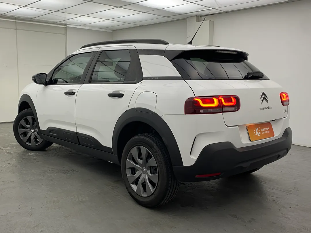 citroën c4 c4 cactus feel bus. 1.6 flex aut.