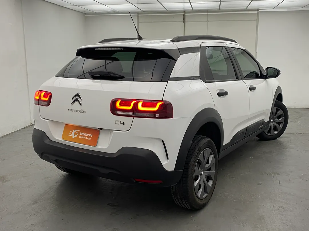 citroën c4 c4 cactus feel bus. 1.6 flex aut.