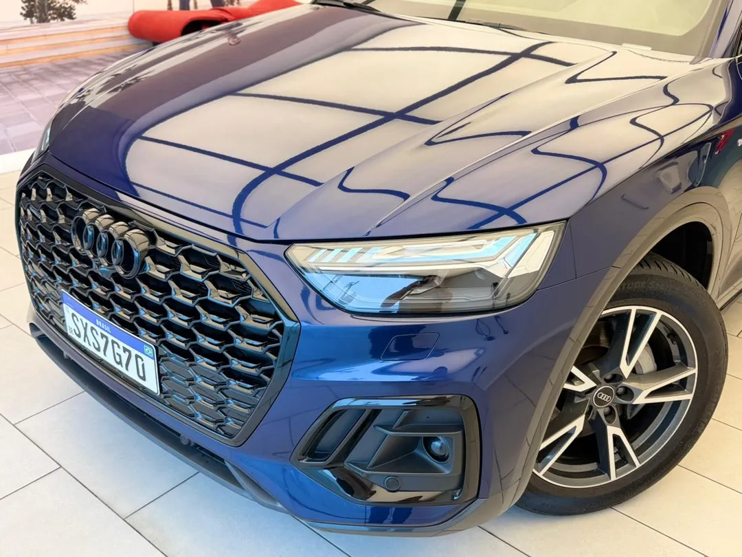 audi q5 q5 sb p black. 2.0 tfsie s.tr. qt (hib.)
