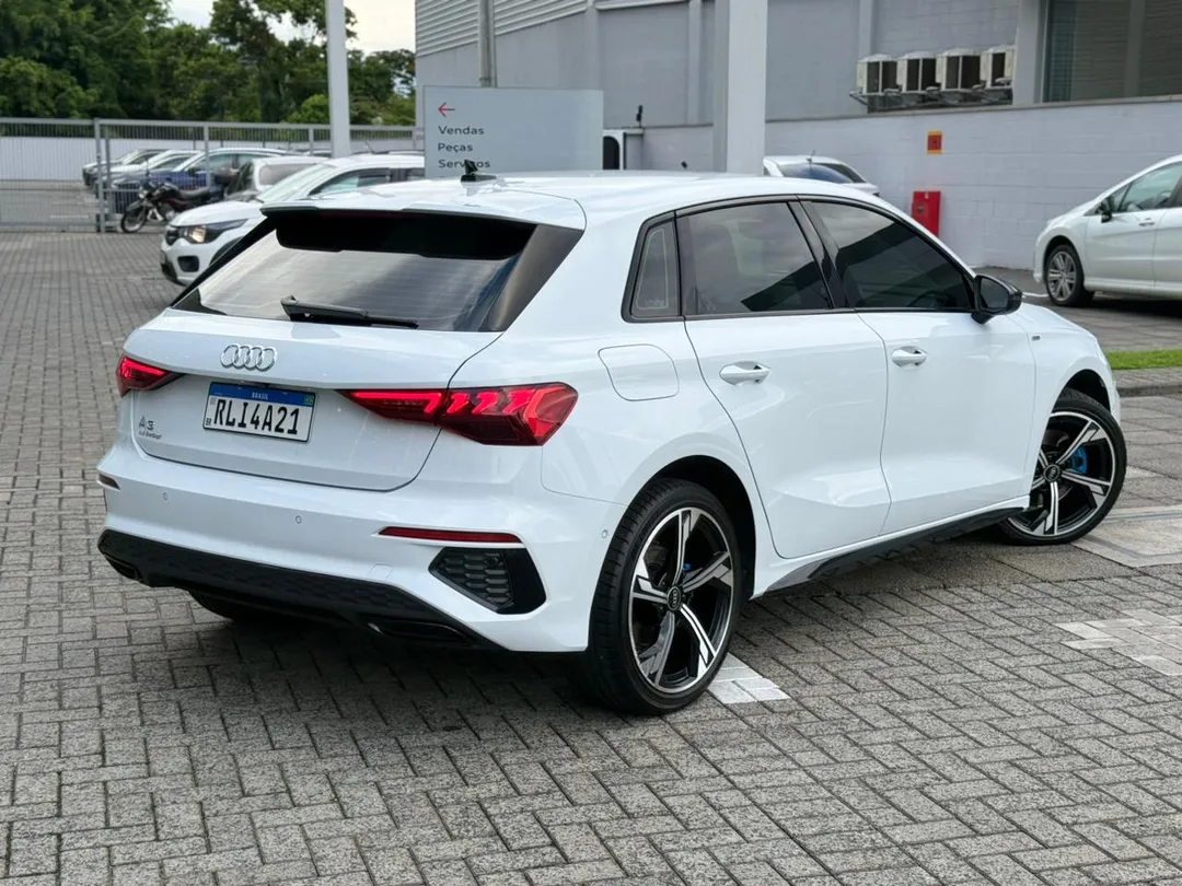 audi a3 a3 sportb. s-line 2.0 tfsi s-tron.(hib.)