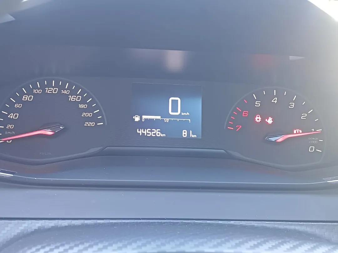 peugeot 208 208 style 1.0 flex 6v 5p mec.