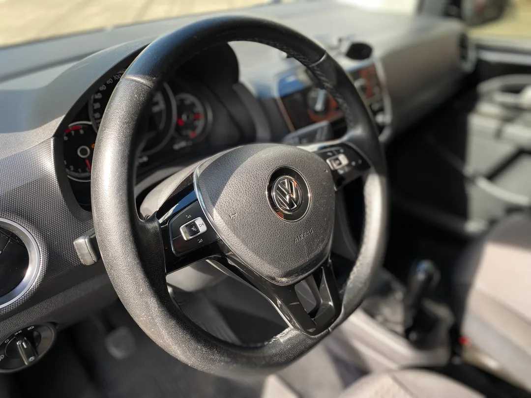 vw - volkswagen up! up! move 1.0 tsi total flex 12v 5p