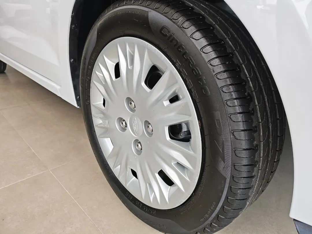 ford ka ka 1.5 sedan se plus 12v flex 4p mec.