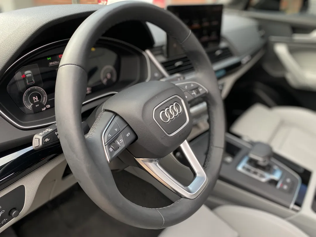 audi q5 sb p black. 2.0 tfsie s.tr. qt (hib.)