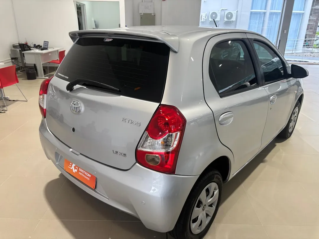 toyota etios etios xs 1.5 flex 16v 5p mec.