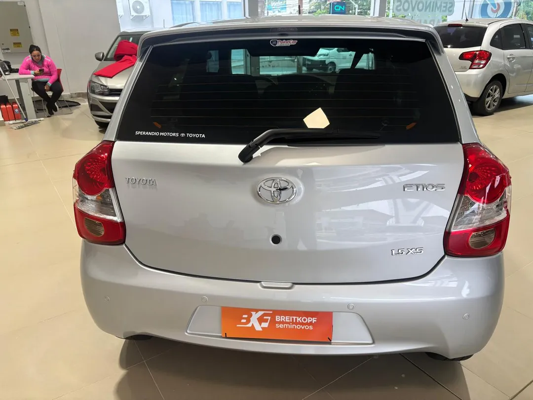 toyota etios etios xs 1.5 flex 16v 5p mec.