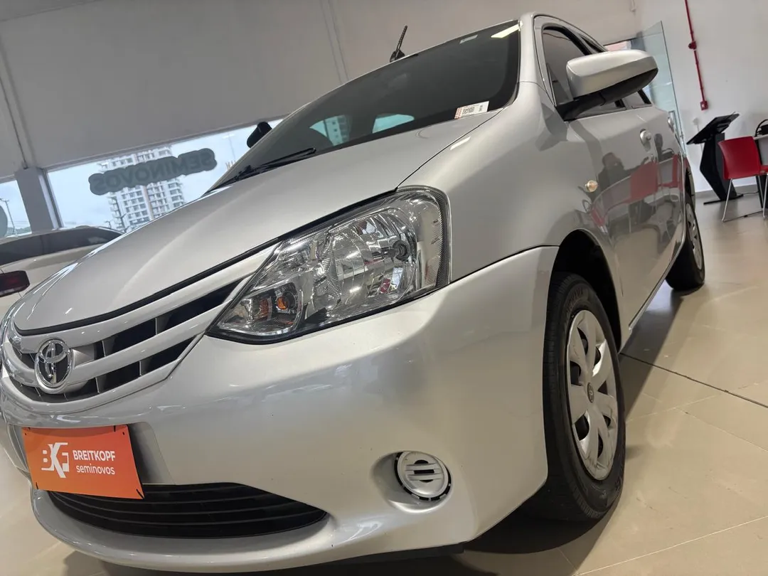 toyota etios etios xs 1.5 flex 16v 5p mec.