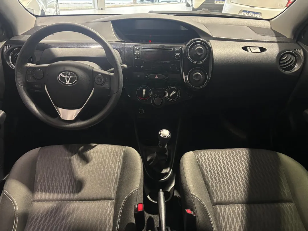 toyota etios etios xs 1.5 flex 16v 5p mec.