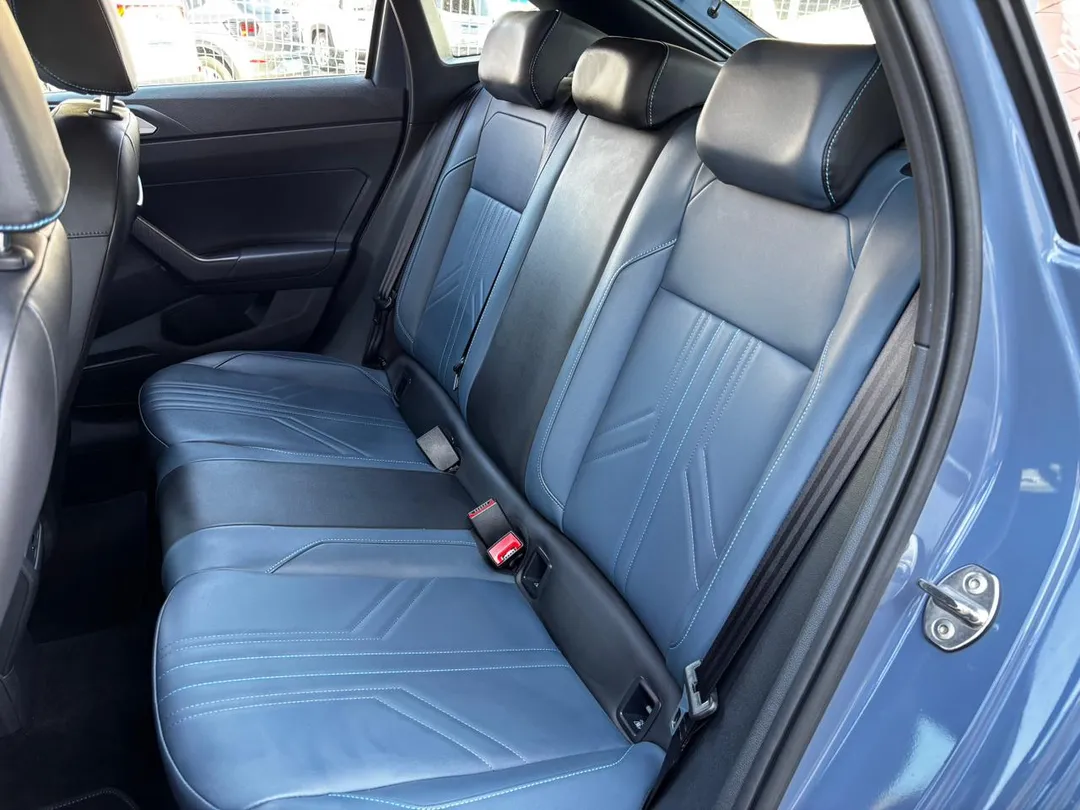 vw - volkswagen nivus nivus highline 1.0 200 tsi flex aut.