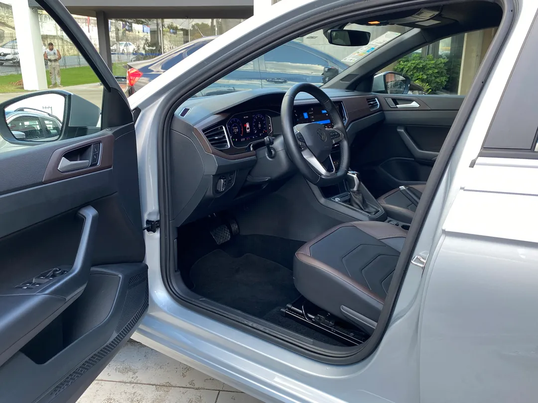 vw - volkswagen virtus virtus highline 200 tsi 1.0 flex 12v aut
