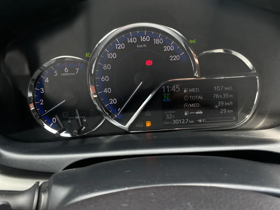 toyota yaris yaris xls connect sed. 1.5 flex 16v aut.