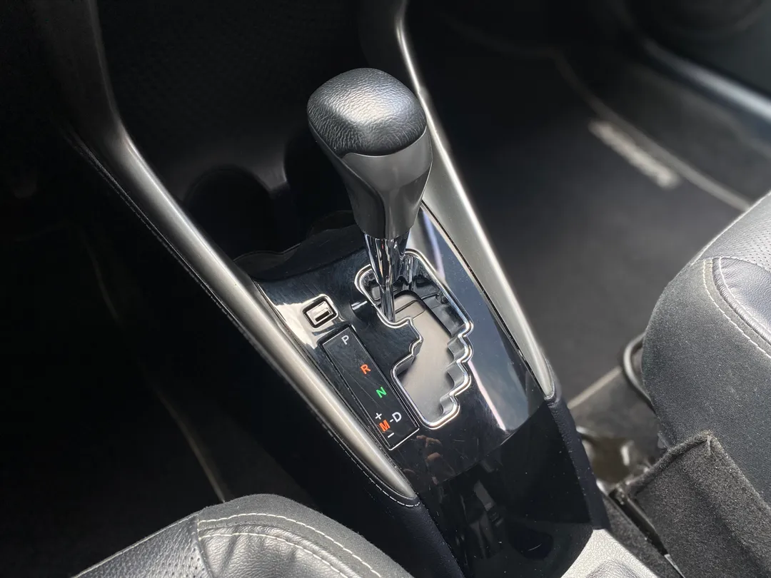 toyota yaris yaris xls connect sed. 1.5 flex 16v aut.