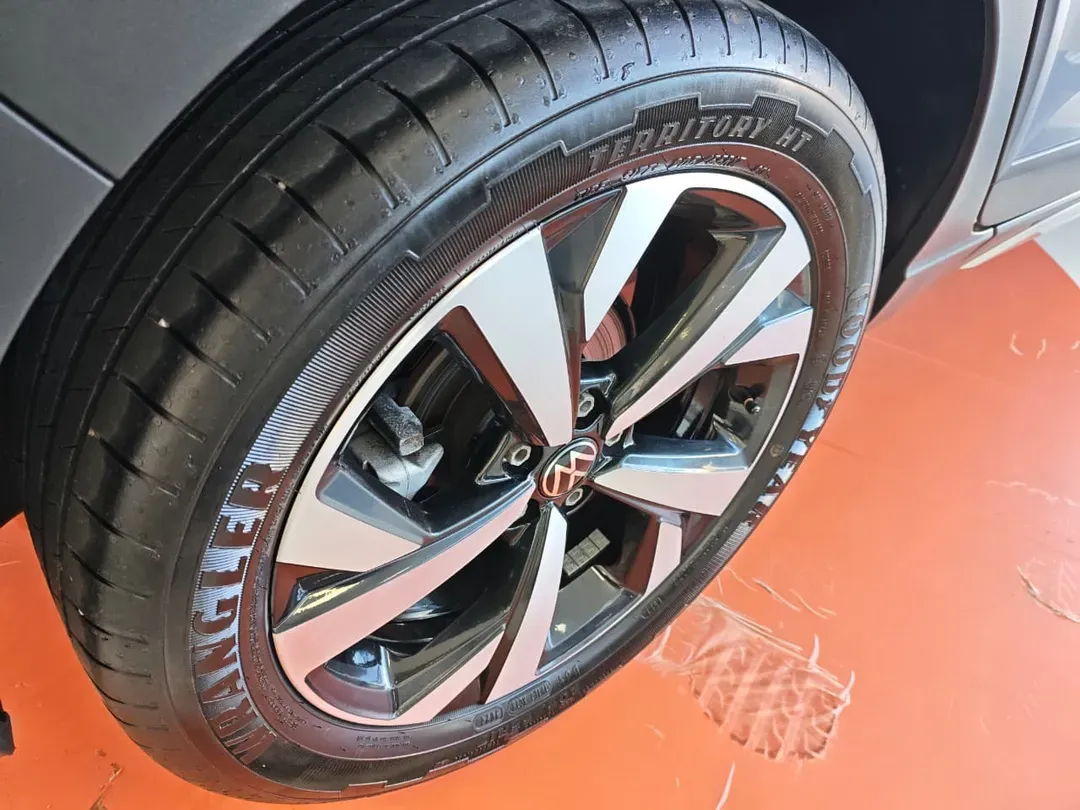 vw - volkswagen nivus nivus highline 1.0 200 tsi flex aut.