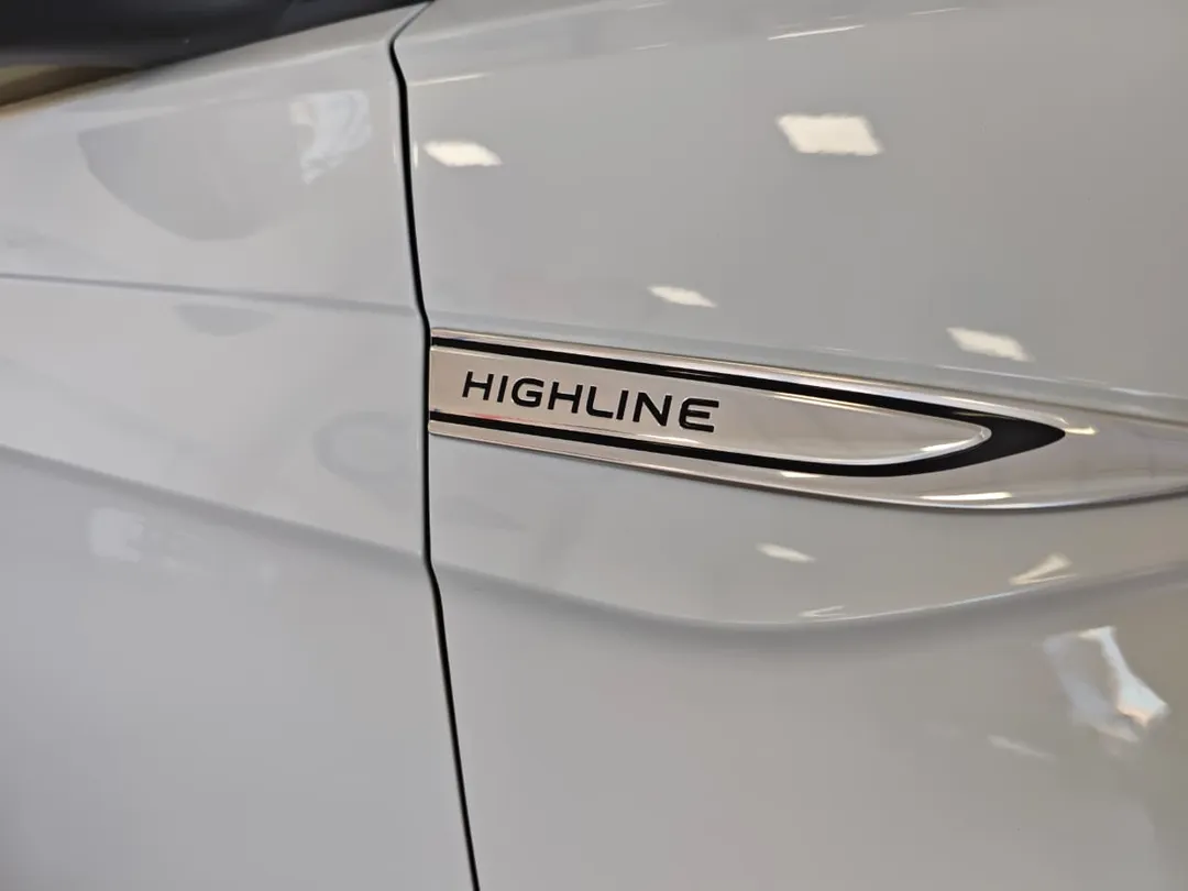 vw - volkswagen virtus virtus highline 200 tsi 1.0 flex 12v aut