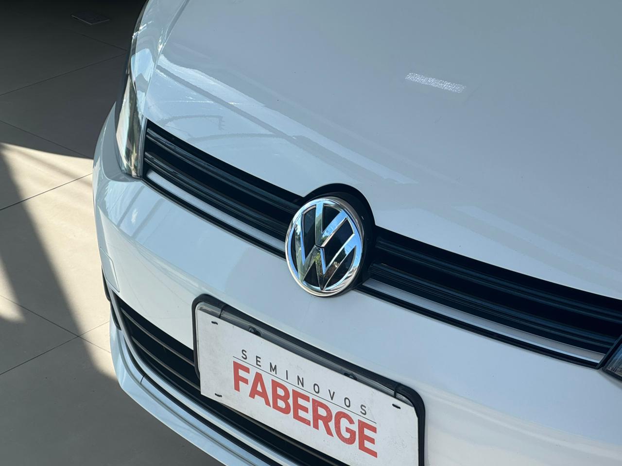 Volkswagen-Fox-Fox Connect 1.6 Flex 8V 5p